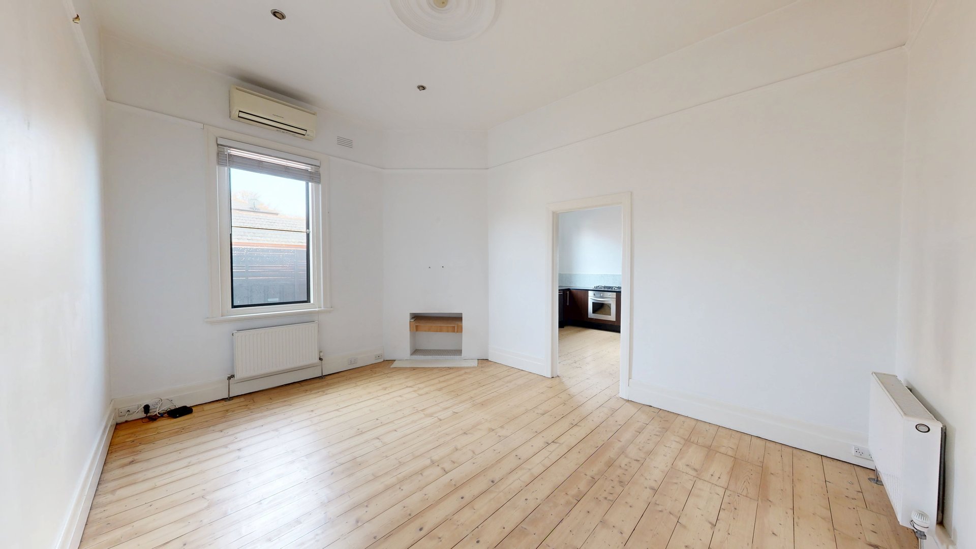 46 Highbury Grove, Prahran image 2