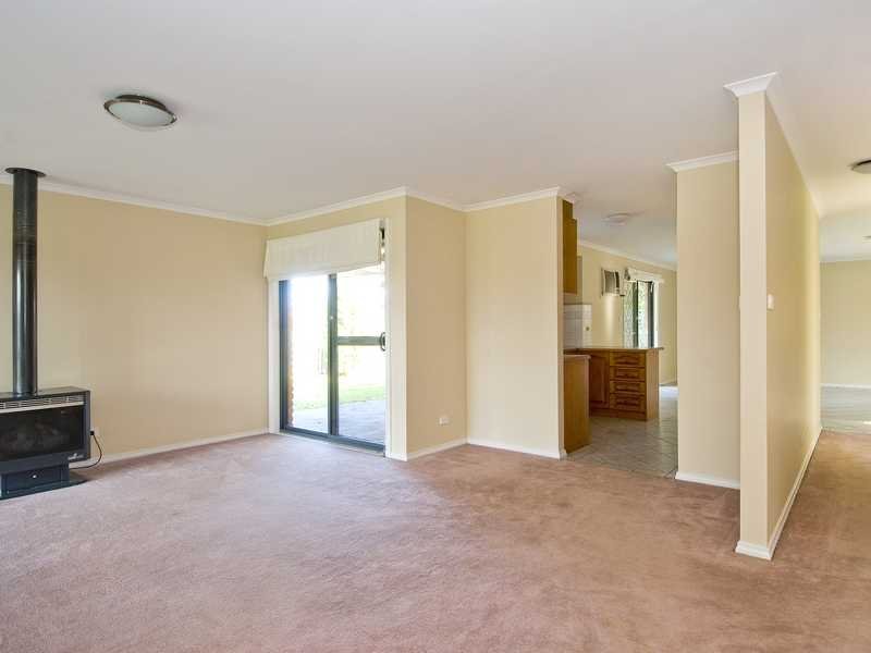 46 Homestead Drive, St Albans Park image 3