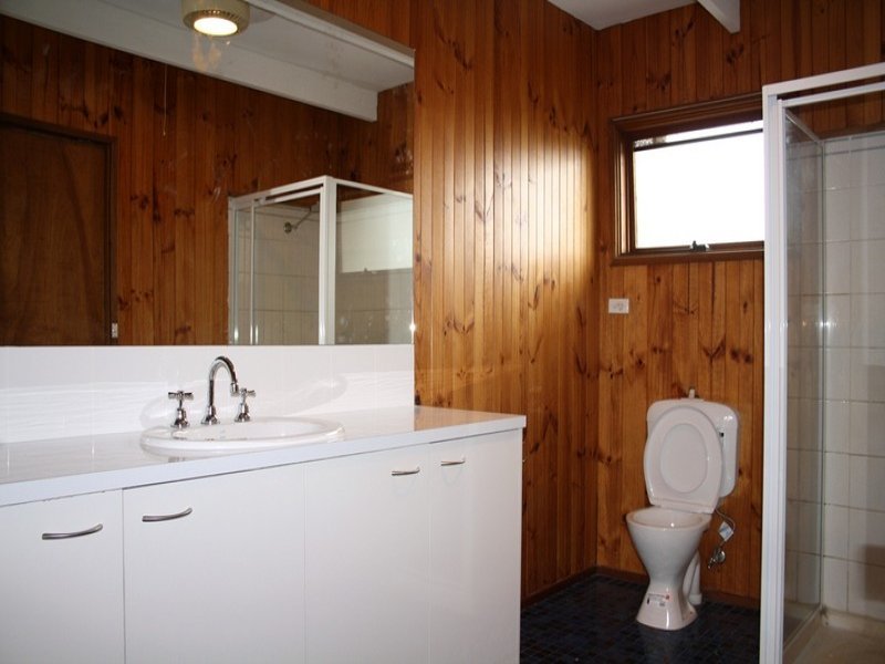 46 Koonung Road, Blackburn North image 6