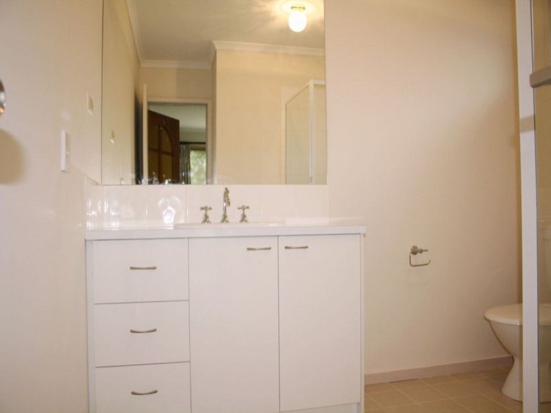 46 Koonung Road, Blackburn North image 7