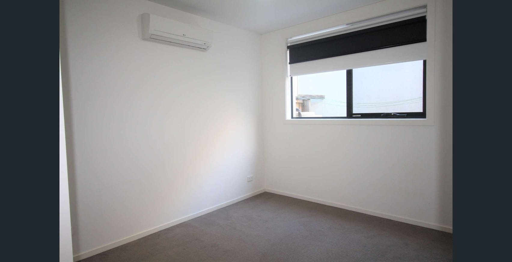 46 Lakeside Crescent, Keilor East image 4