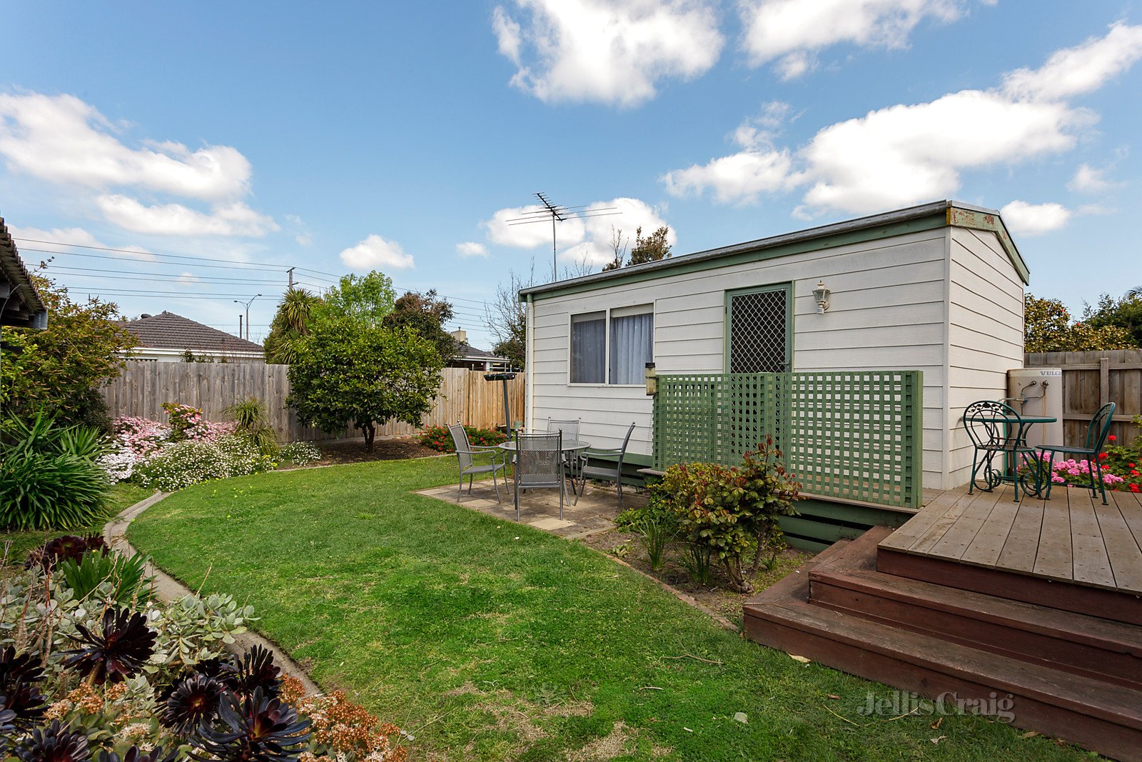 46 Lesden Street, Bentleigh East image 5