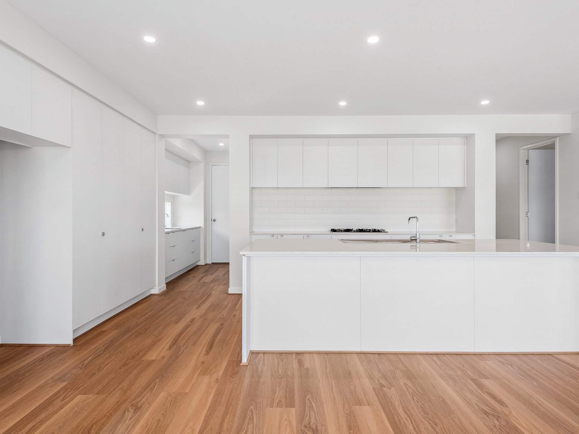 Property Gallery Thumbnail 3