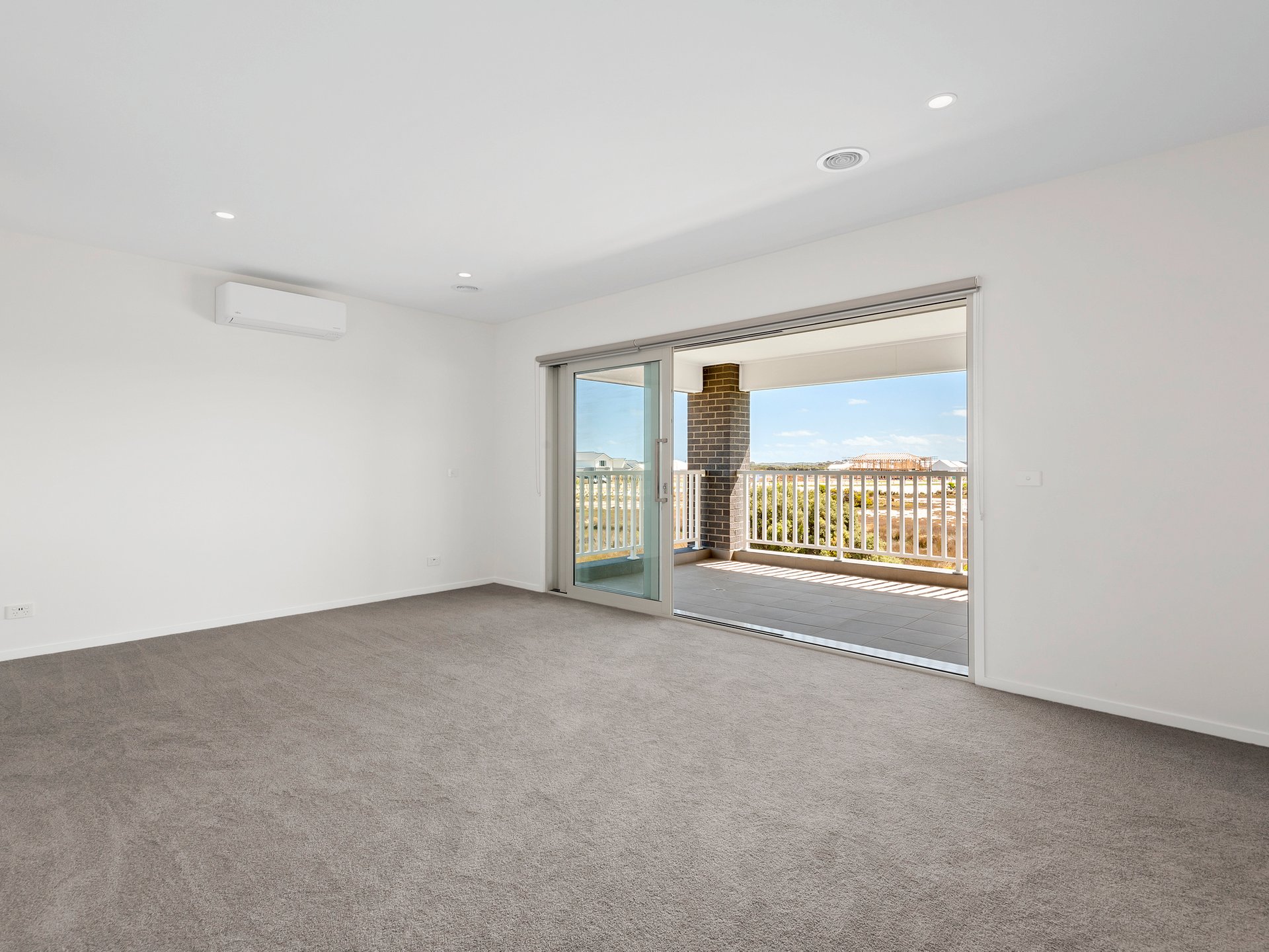 Property Gallery Thumbnail 4