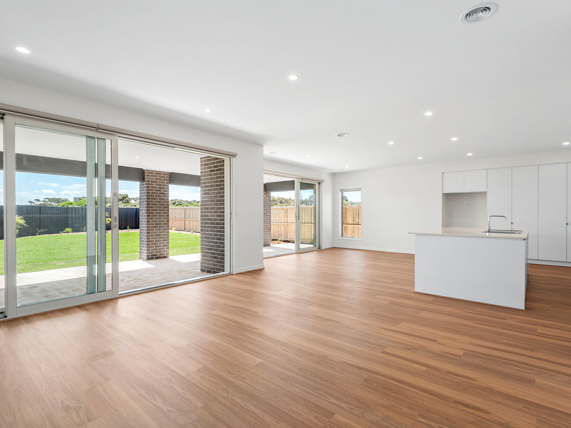 Property Gallery Thumbnail 2