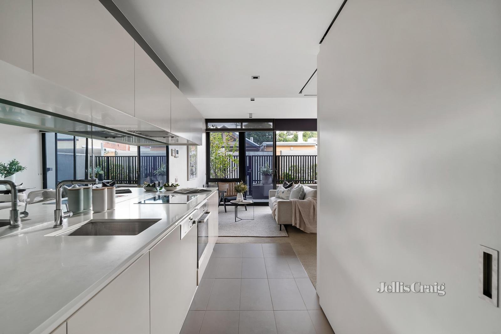 4/6 Lord Street, Richmond image 5