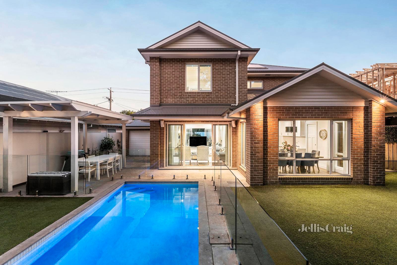 46 Market Street, Essendon image 2
