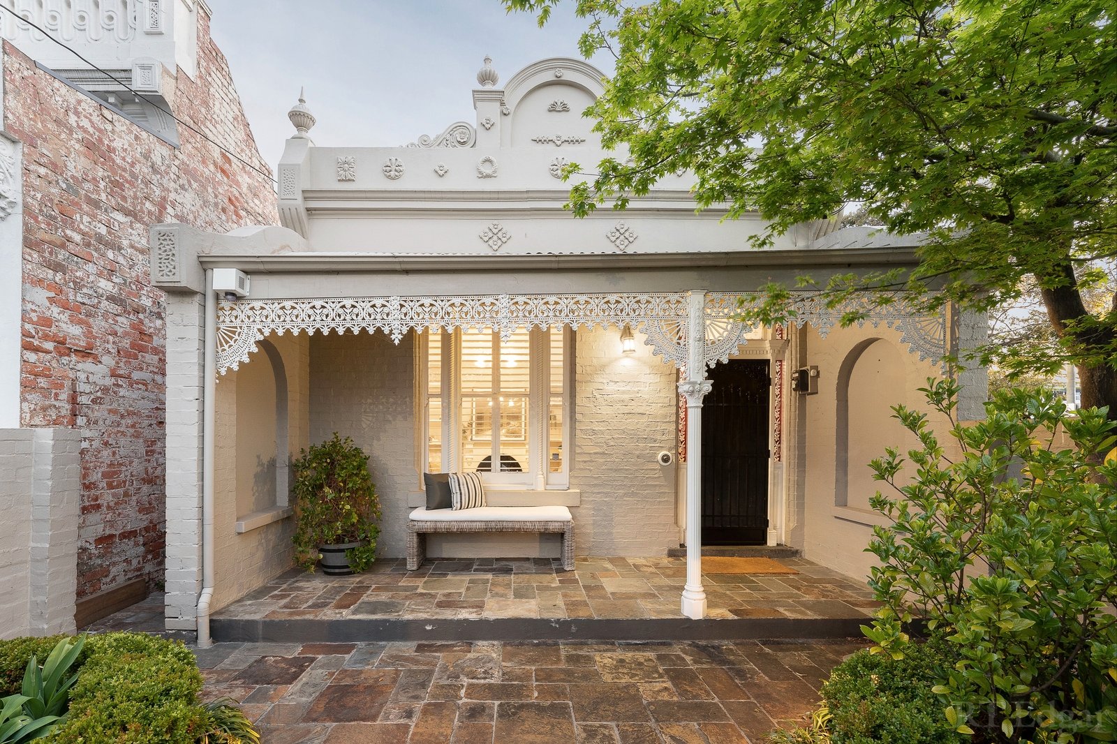Property Gallery - Main Image
