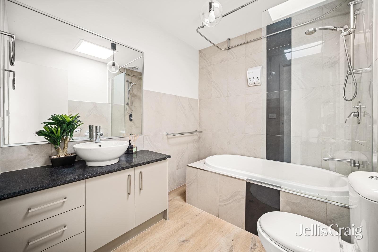 4/6 May Street, Cheltenham image 8