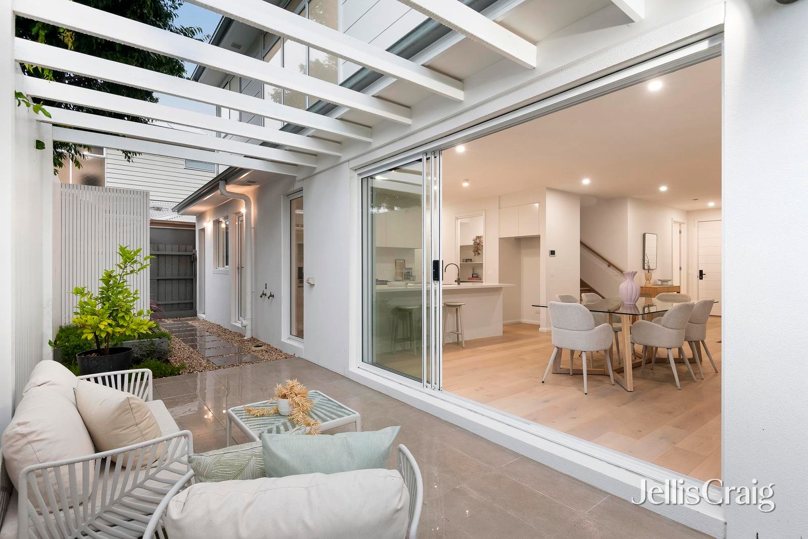 46 Miller Street, Highett image 11