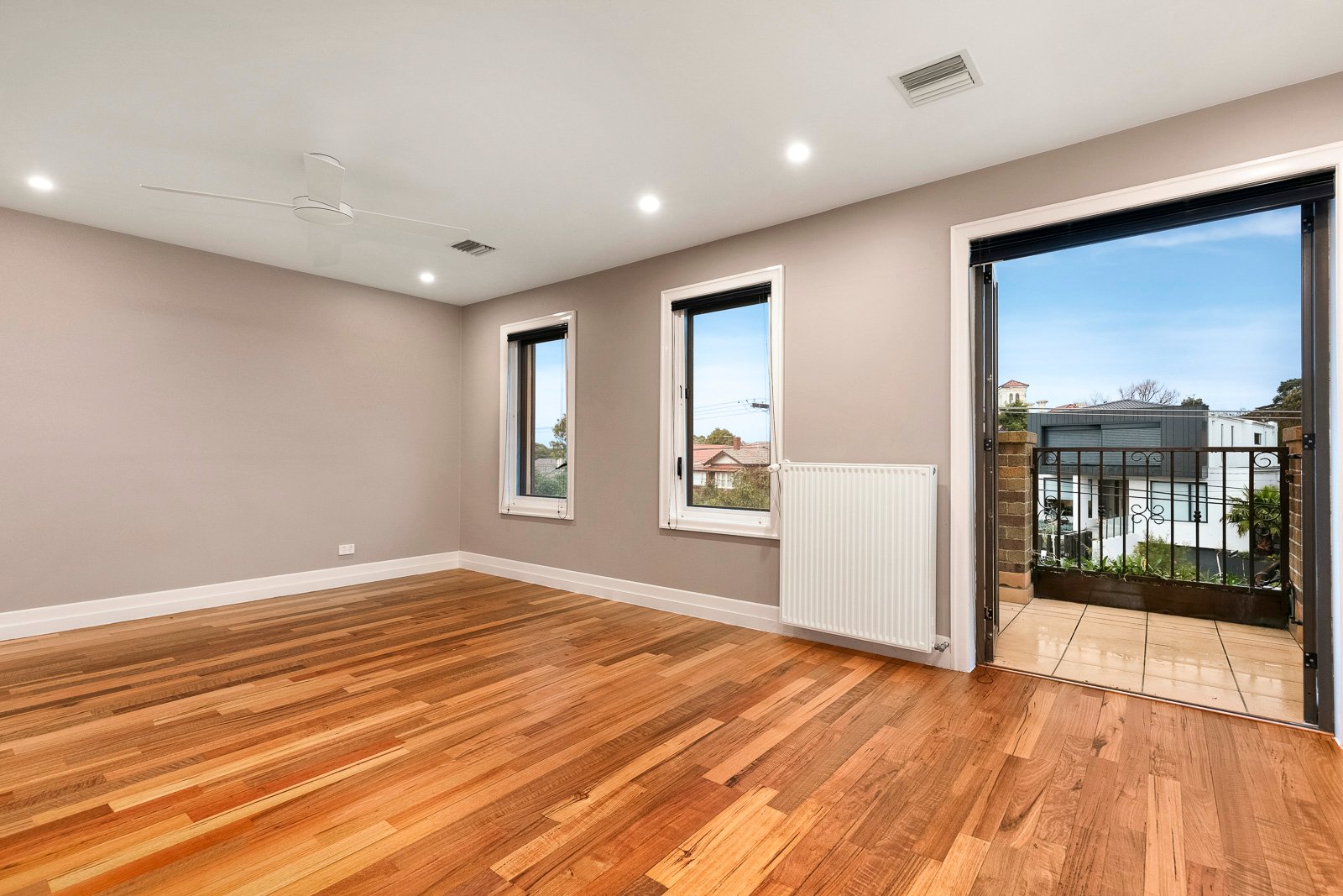 Property Gallery Thumbnail 5