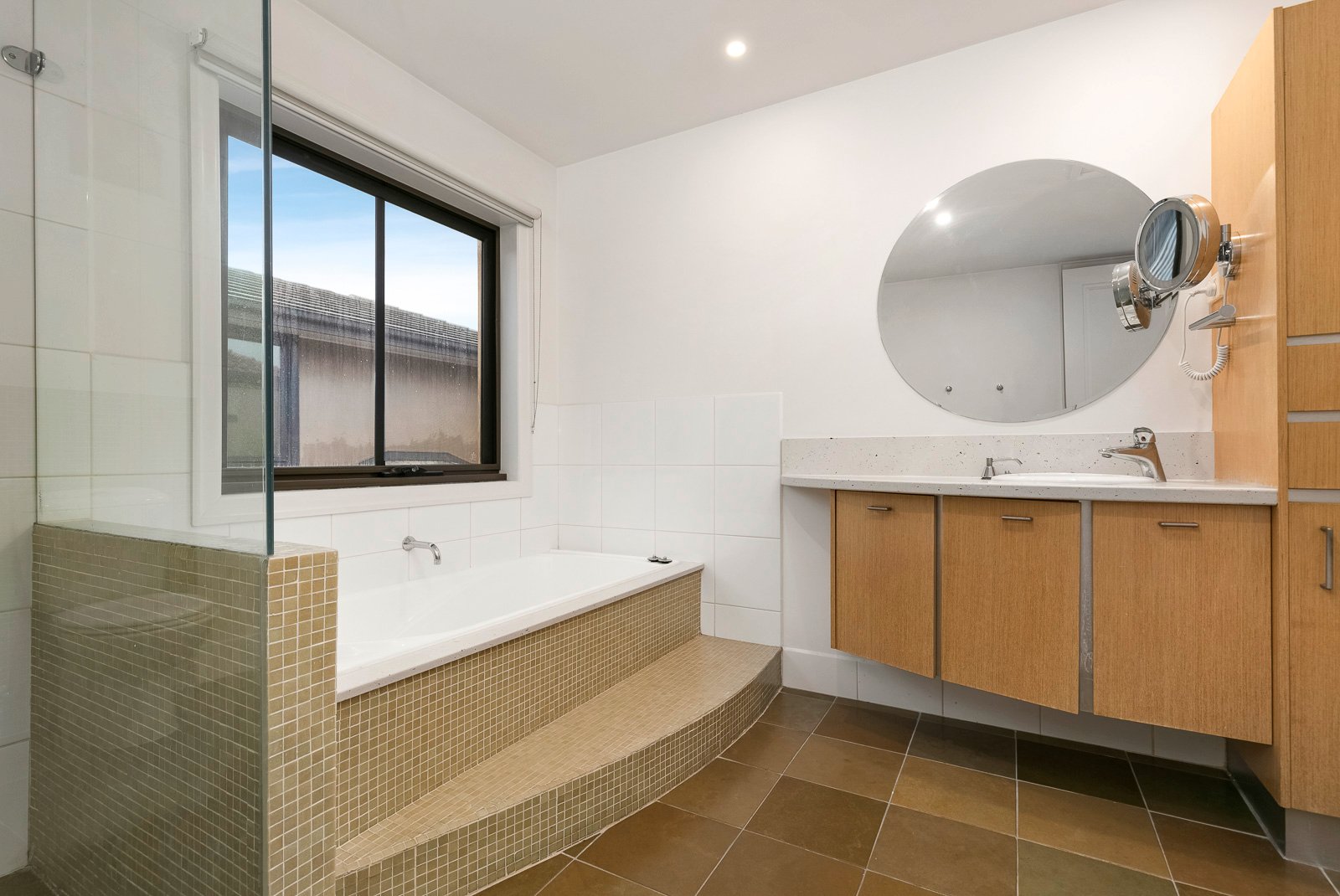 Property Gallery Thumbnail 7