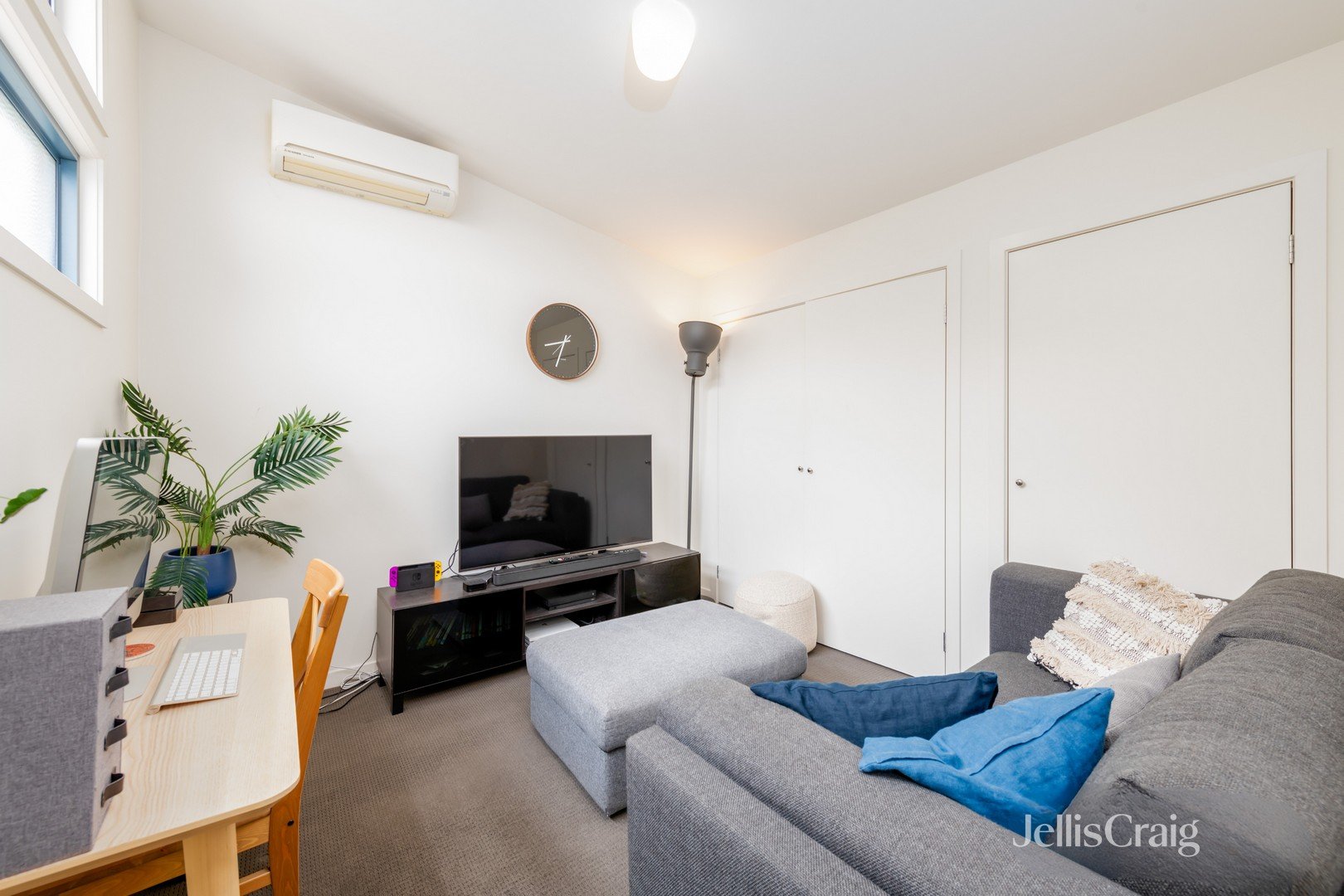 4/6 Miranda Road, Reservoir image 2