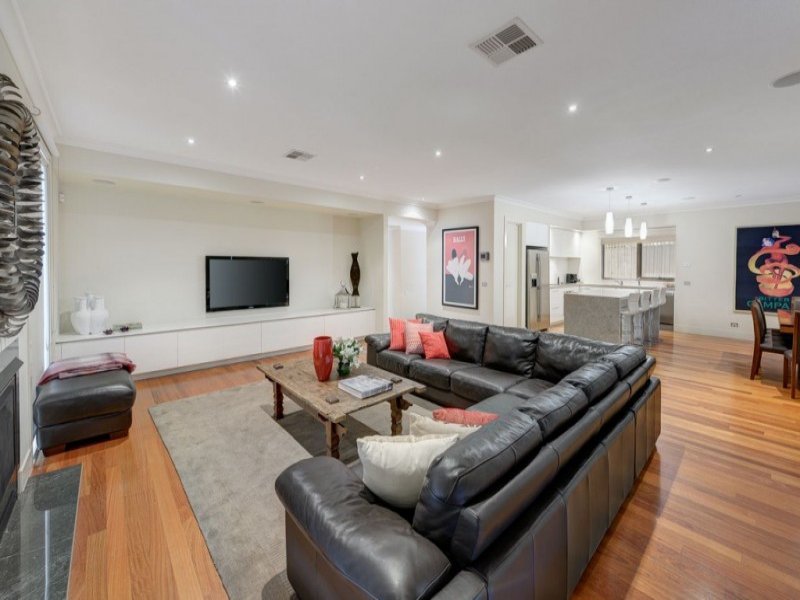 46 Orchard Crescent, Mont Albert North image 2