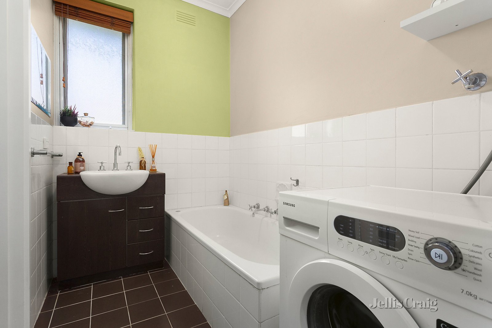 4/6 Ormond Road, Ascot Vale image 6