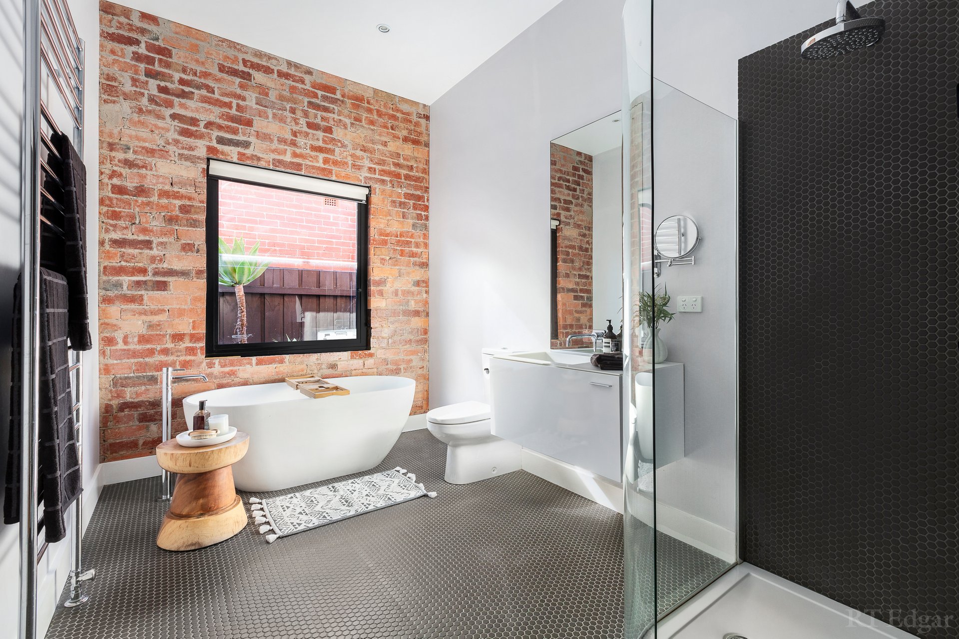 Property Gallery Thumbnail 7