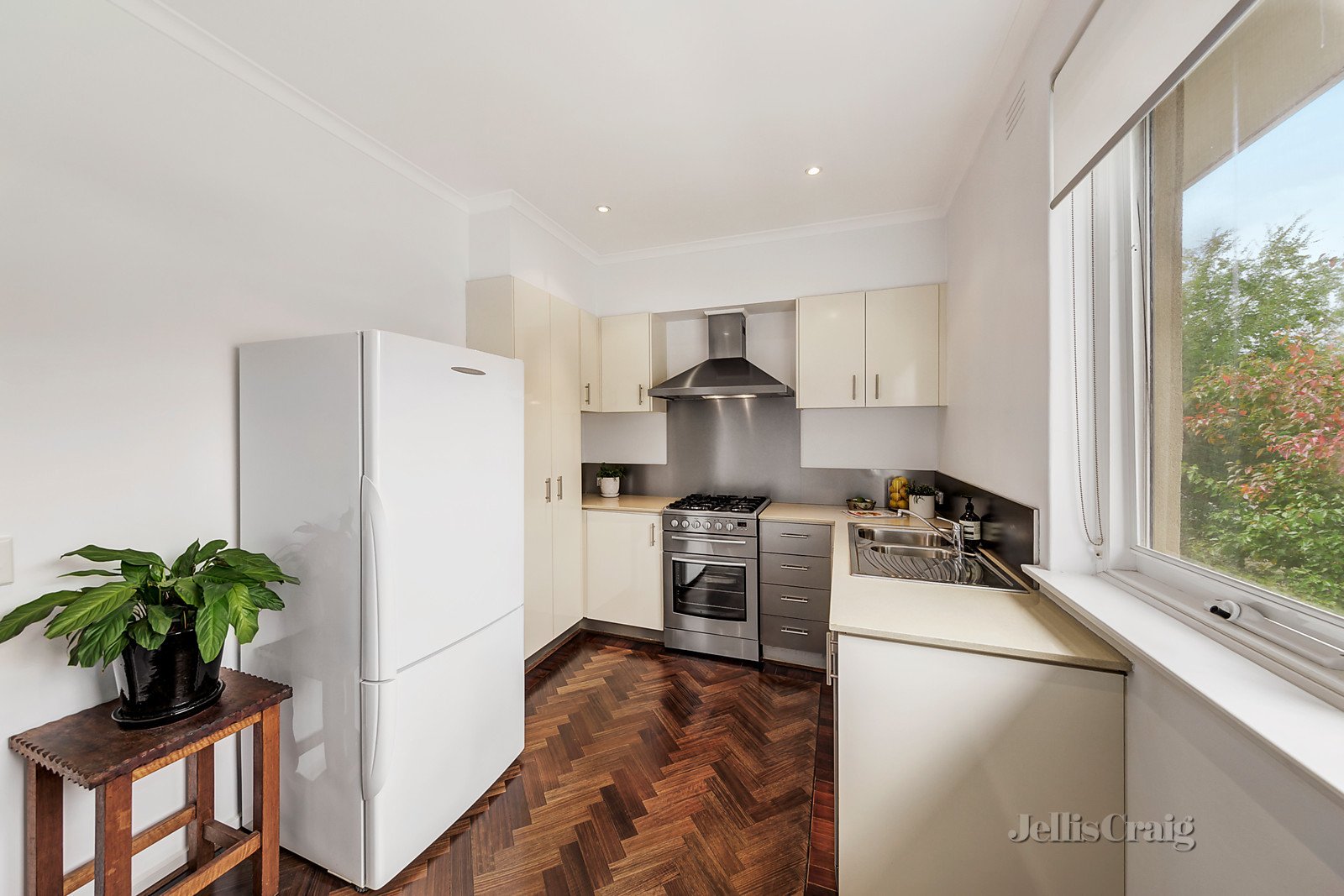 4/6 Park Street, Malvern image 4