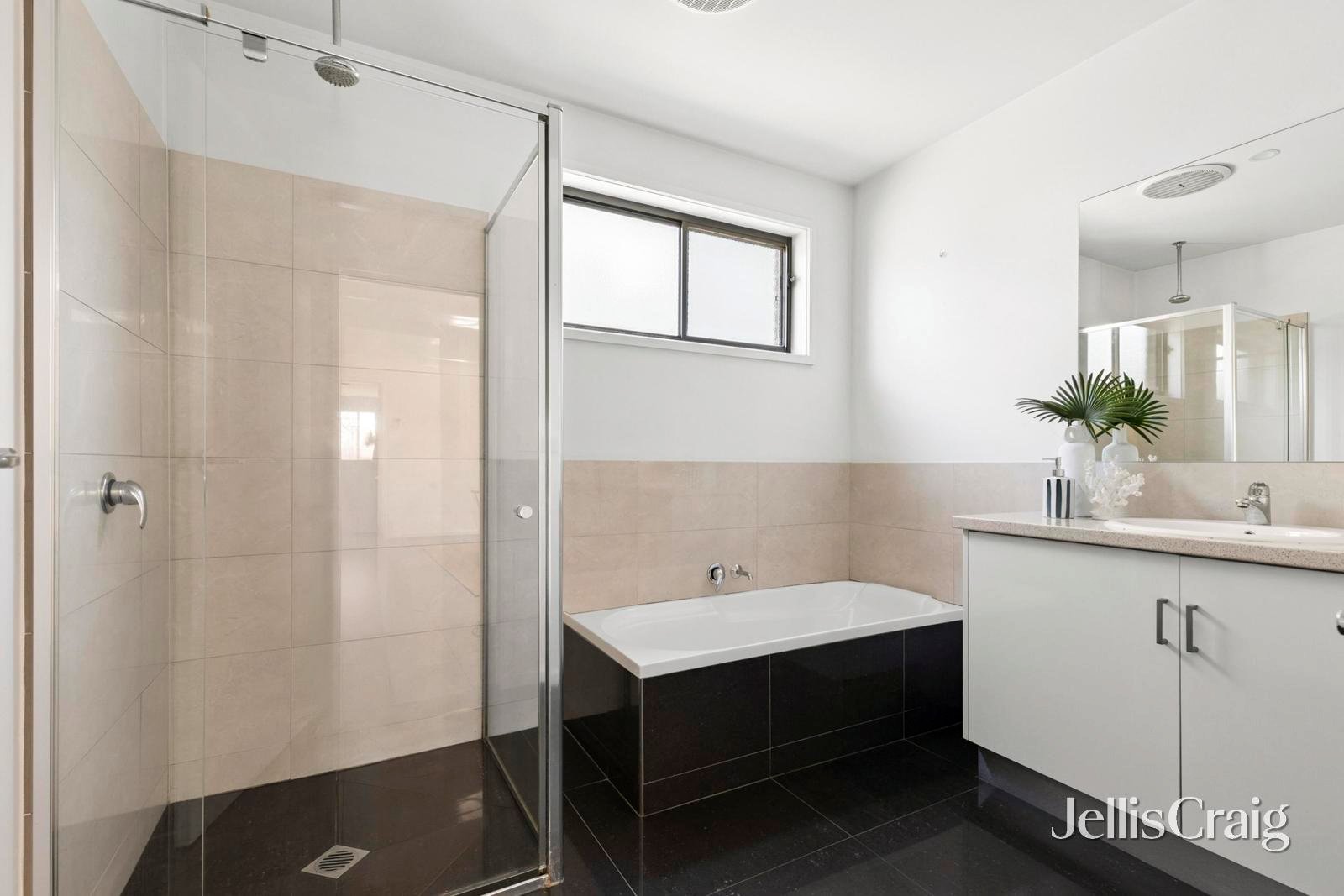 46 Portarlington Road, Newcomb image 13