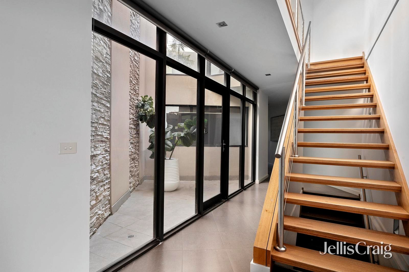 46 Reid Street, Fitzroy&nbsp;North image 2