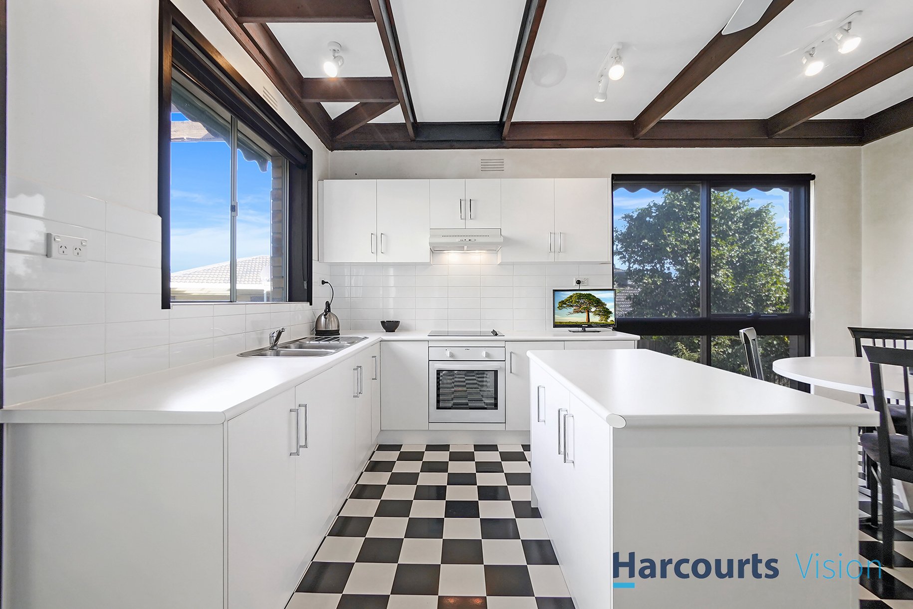 46 San Remo Drive, Avondale Heights image 9