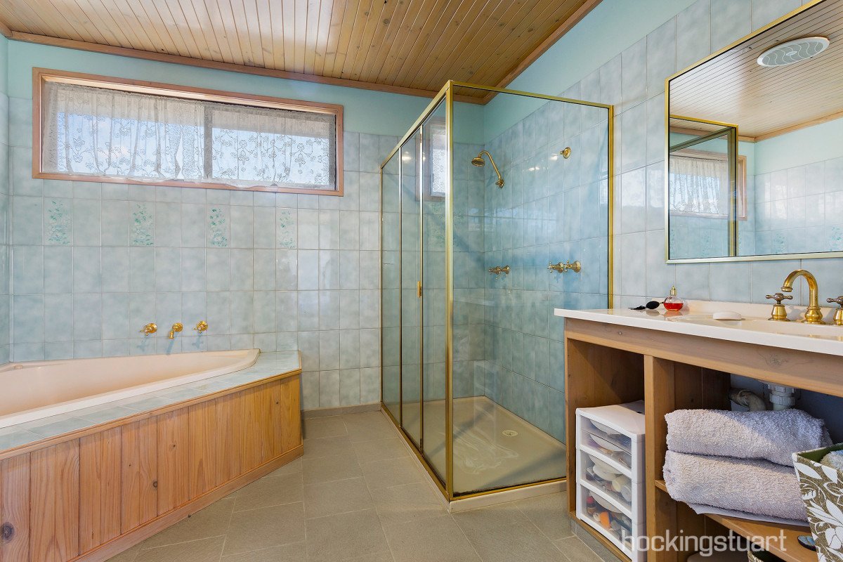 46 Shafer Road, Blackburn North image 8
