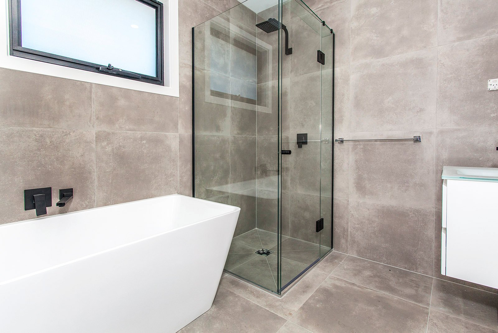 Property Gallery Thumbnail 8