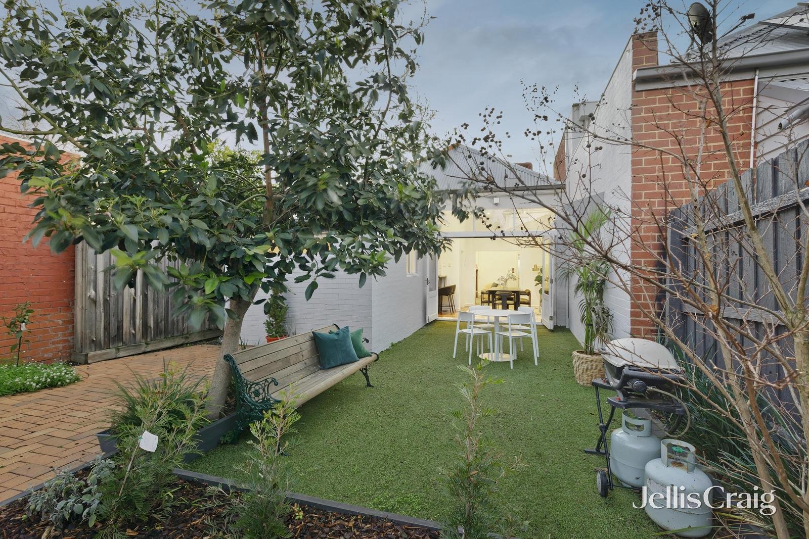 46 Tooronga Road, Malvern East image 5