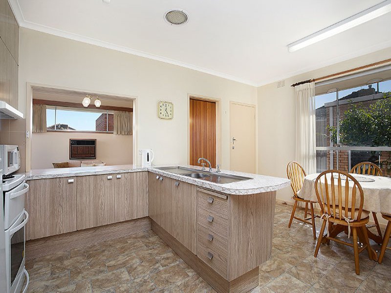 46 Twyford Street, Box Hill North image 3