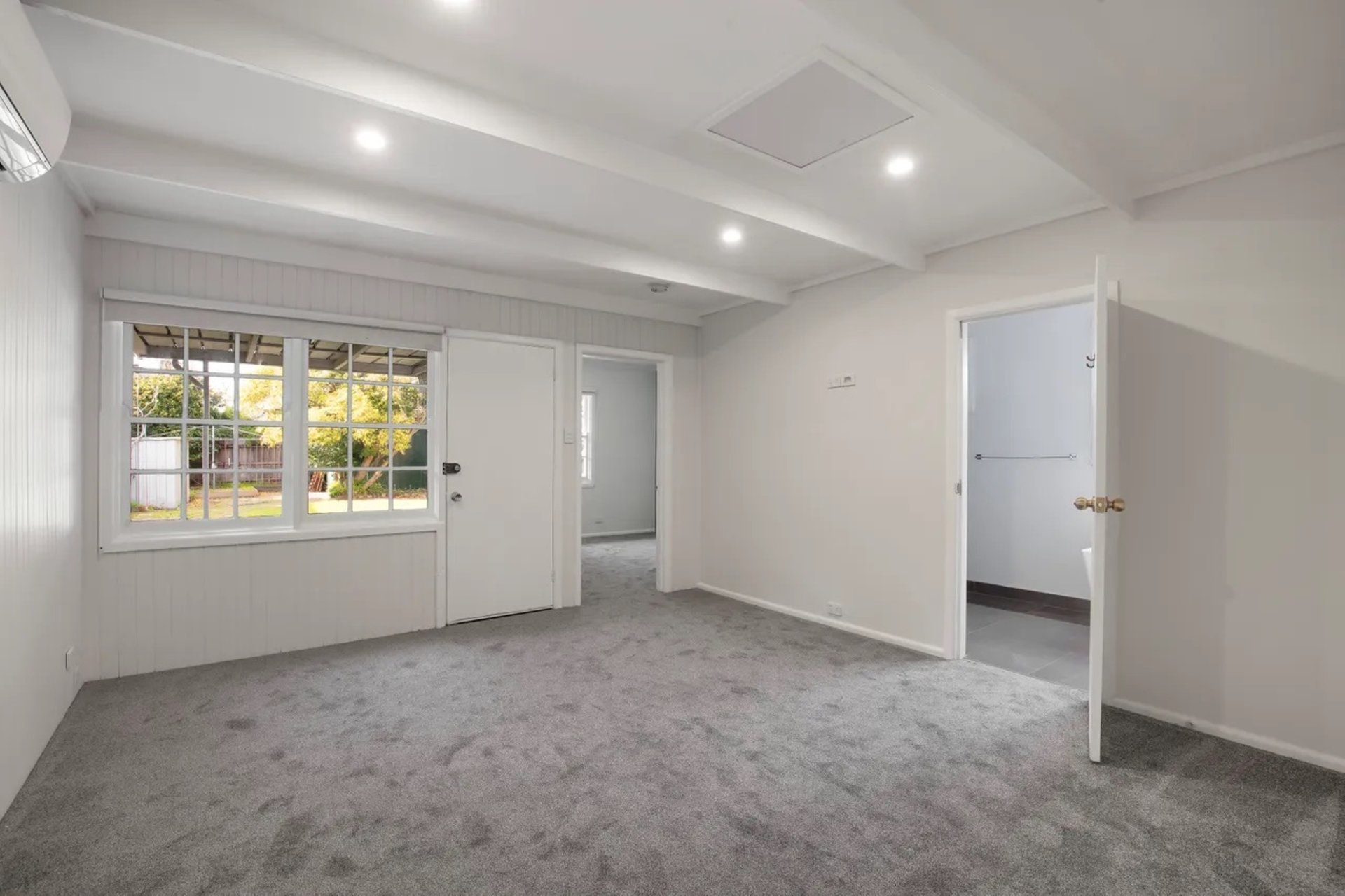 Property Gallery Thumbnail 5