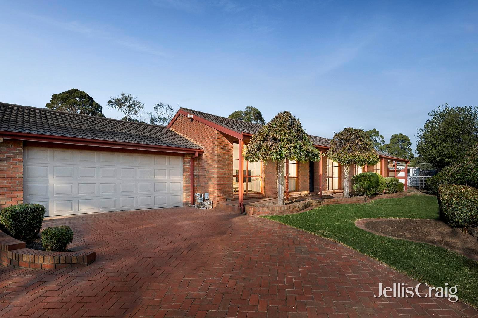 46 Wandana Crescent, Mooroolbark image 1