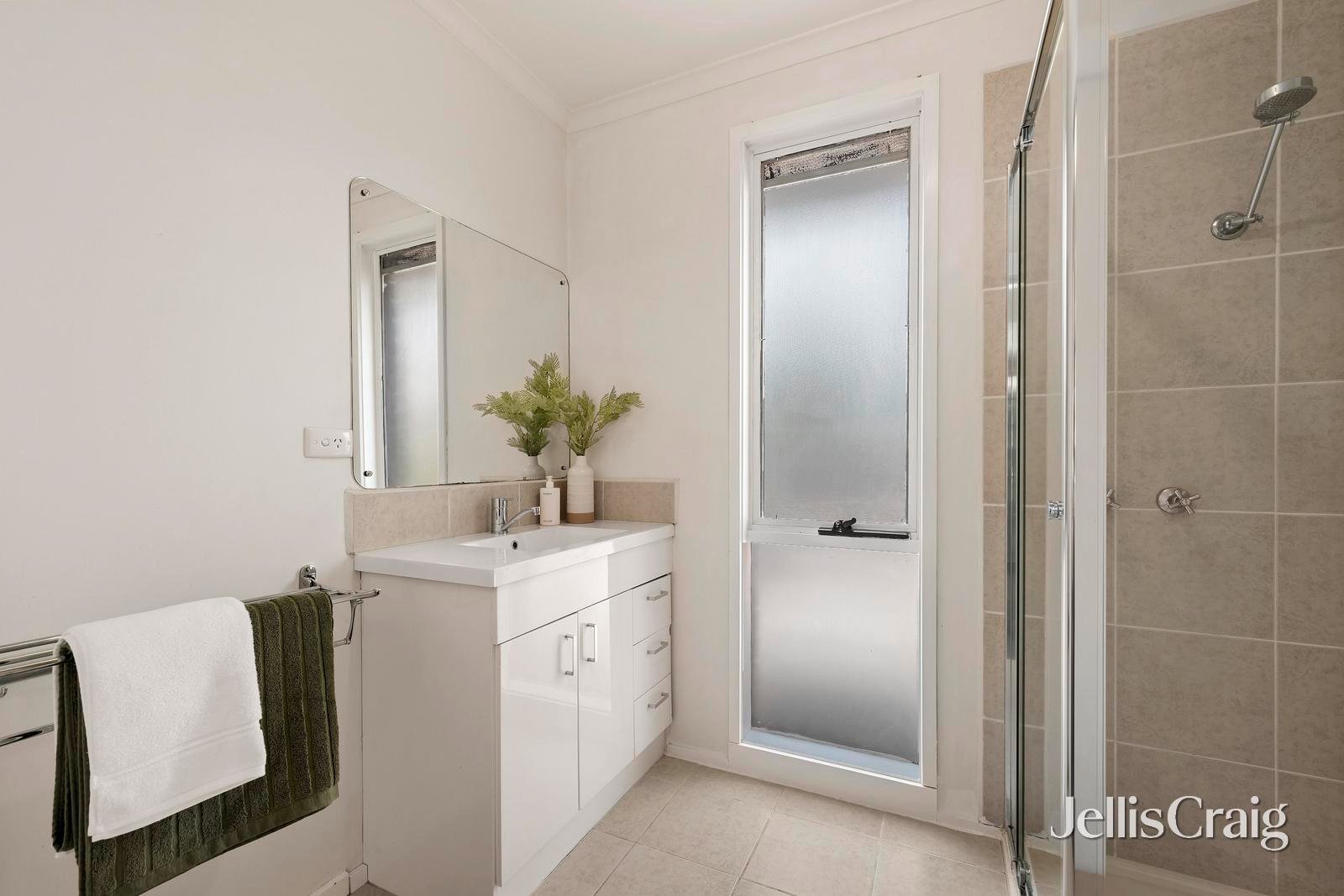 46 Wandana Crescent, Mooroolbark image 12