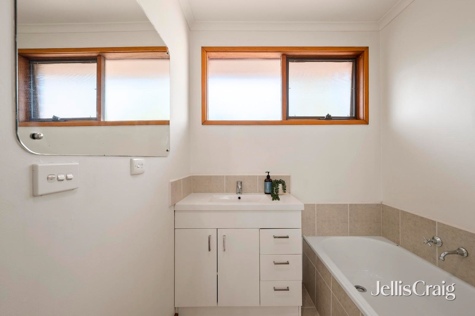 46 Wandana Crescent, Mooroolbark image 15