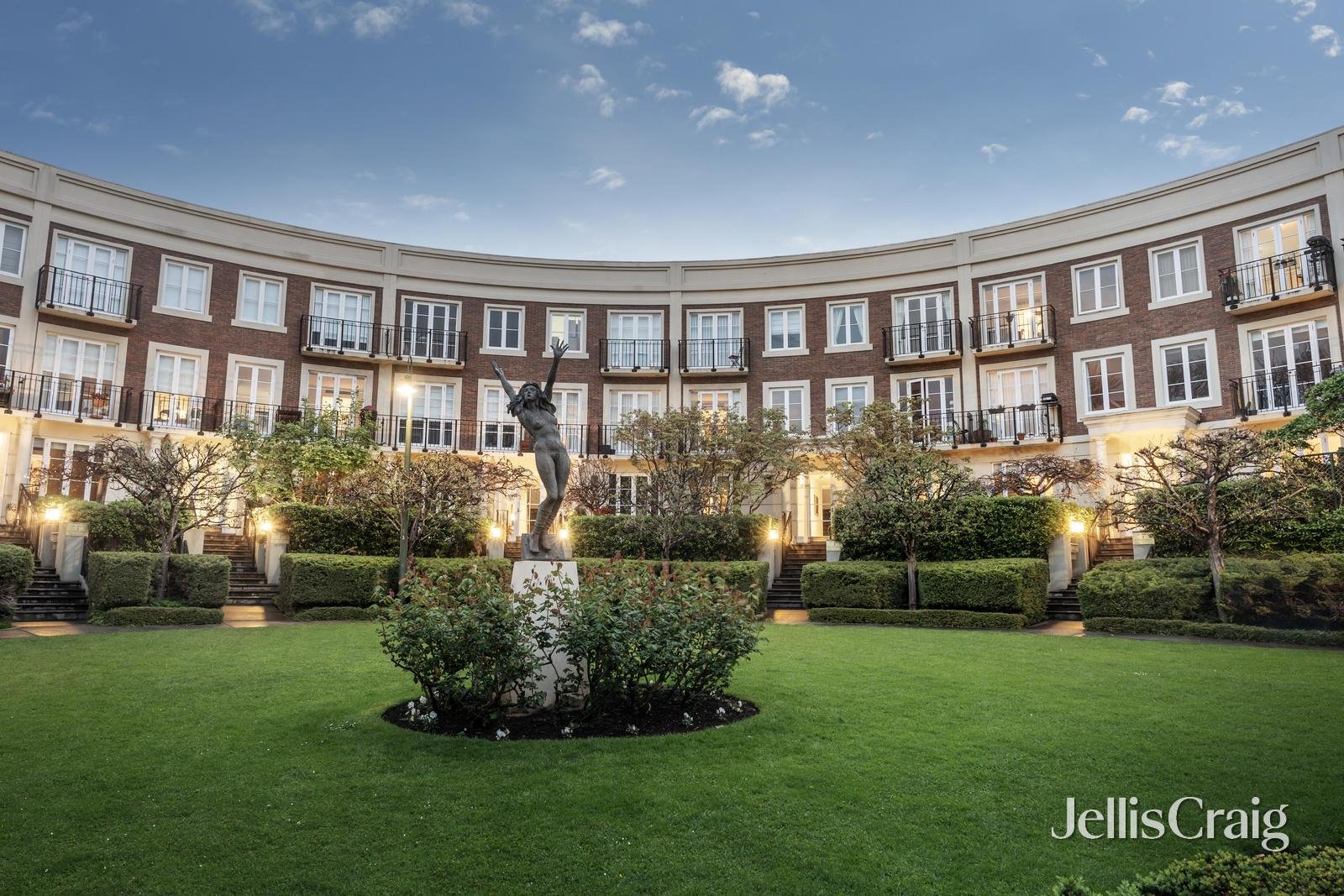 4/6 Wellington Crescent, East Melbourne image 3