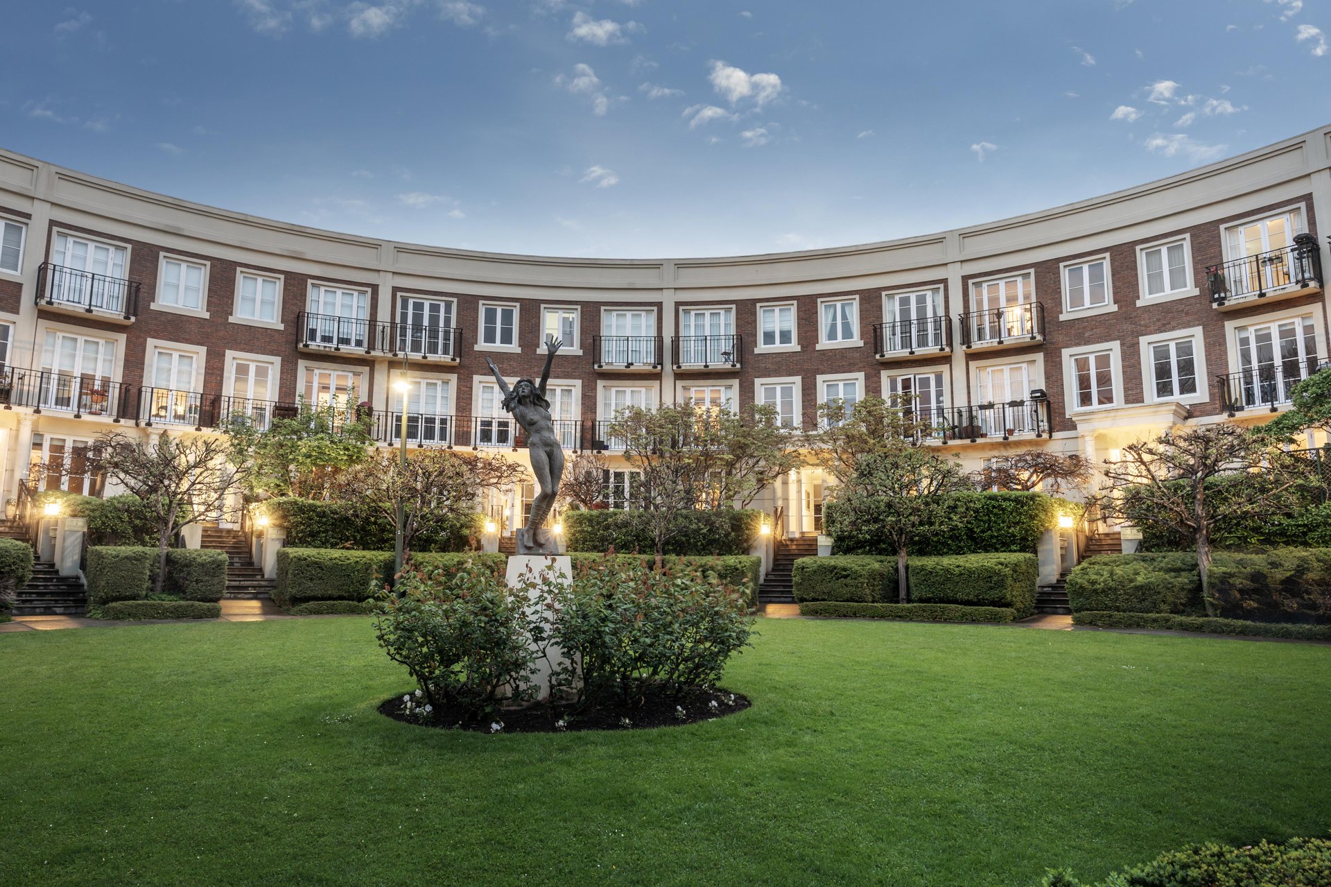 4/6 Wellington Crescent, East Melbourne image 3