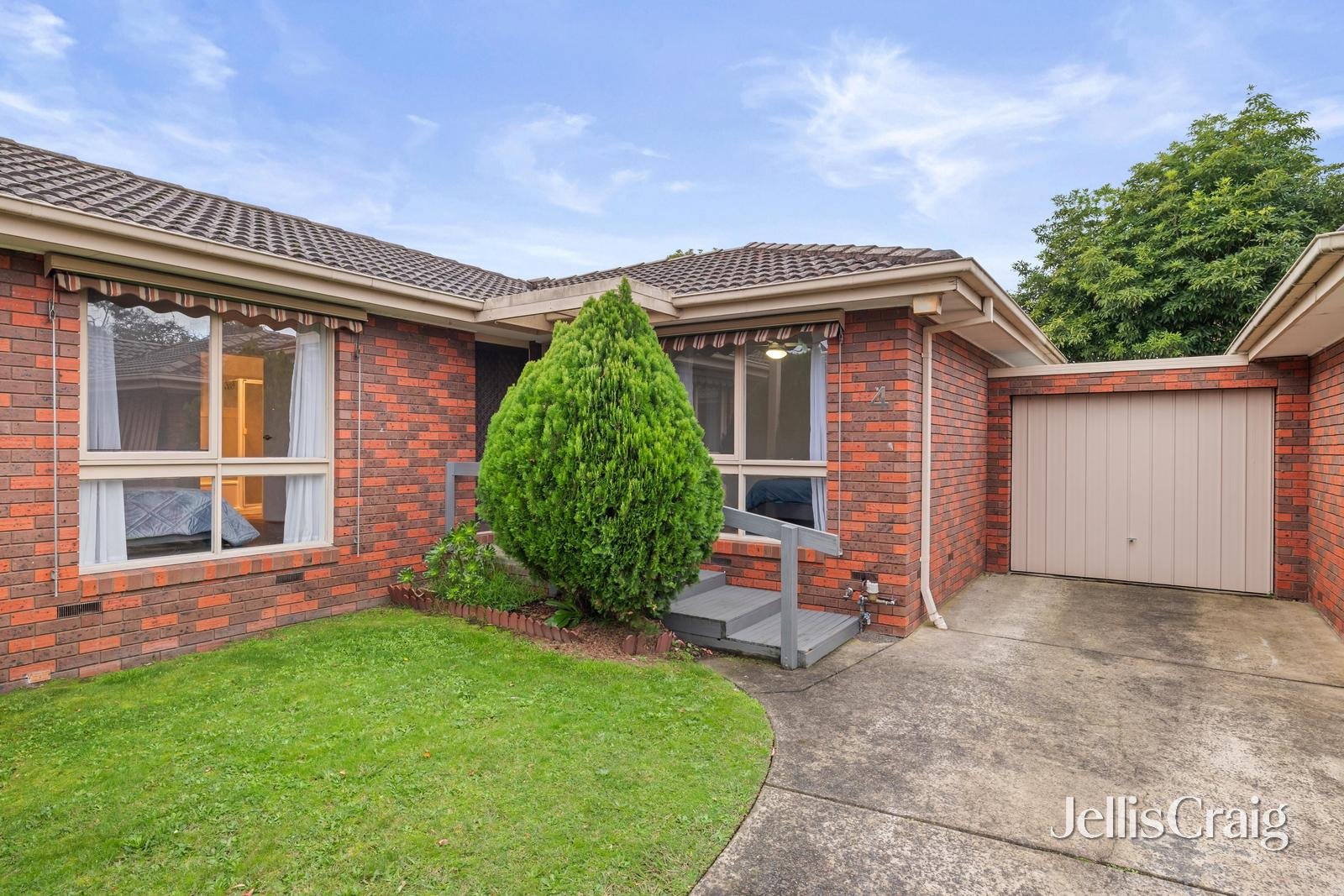 4/6 William Street, Boronia image 1