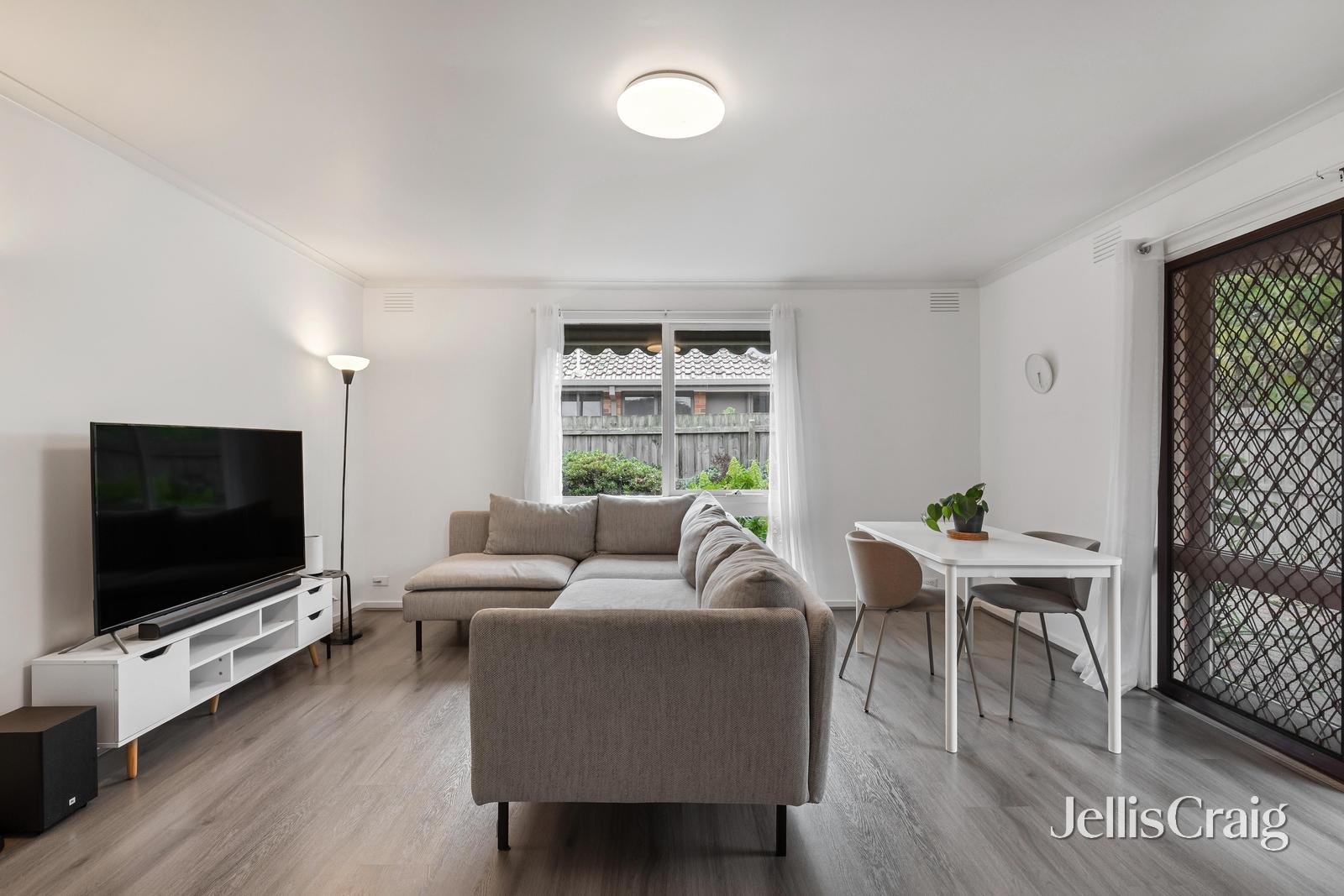 4/6 William Street, Boronia image 2