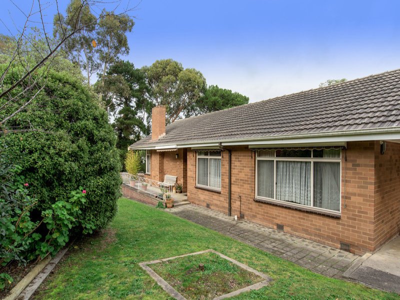 46 Winyard Drive, Mooroolbark image 1