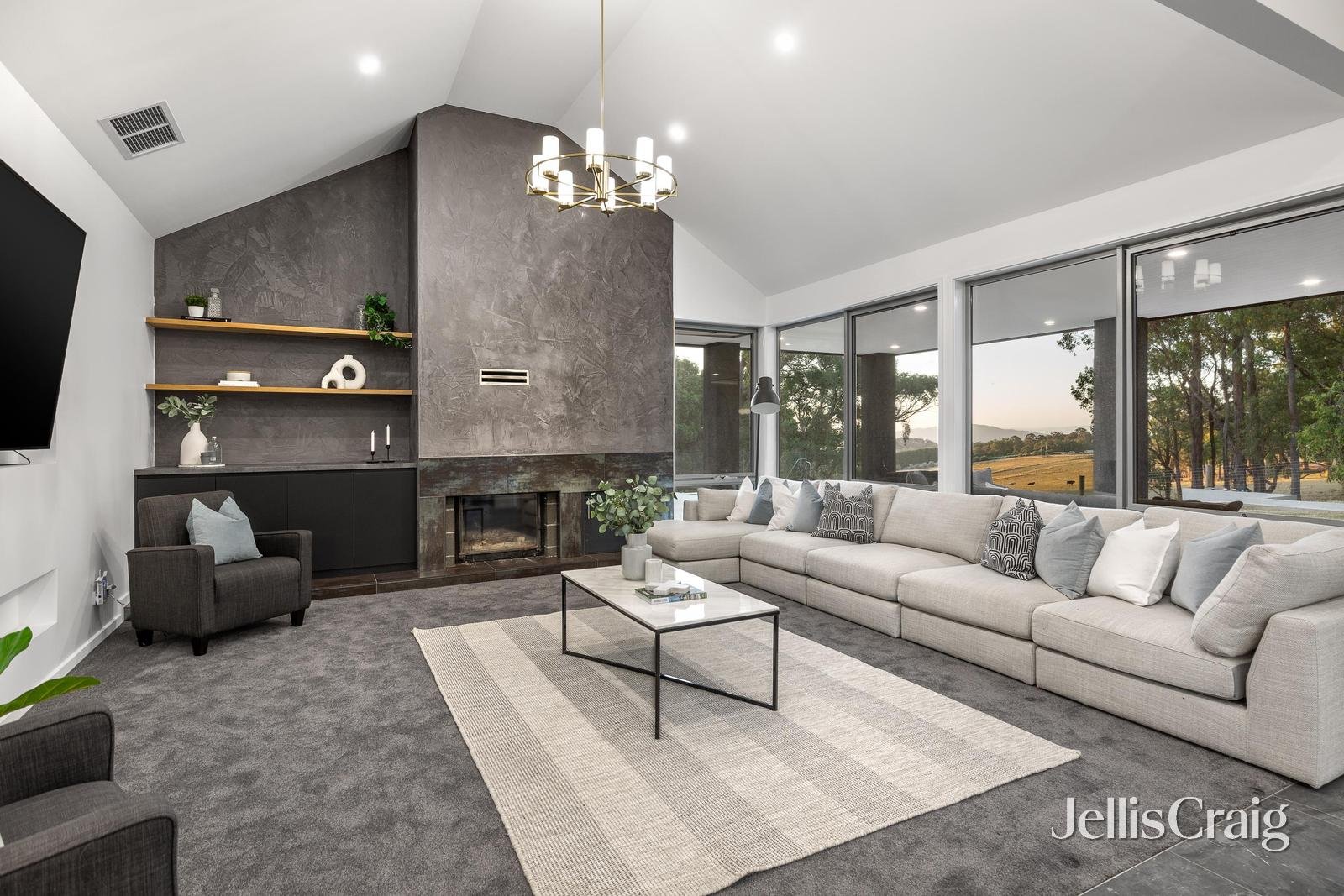 460 Lusatia Park Road, Hoddles Creek image 3