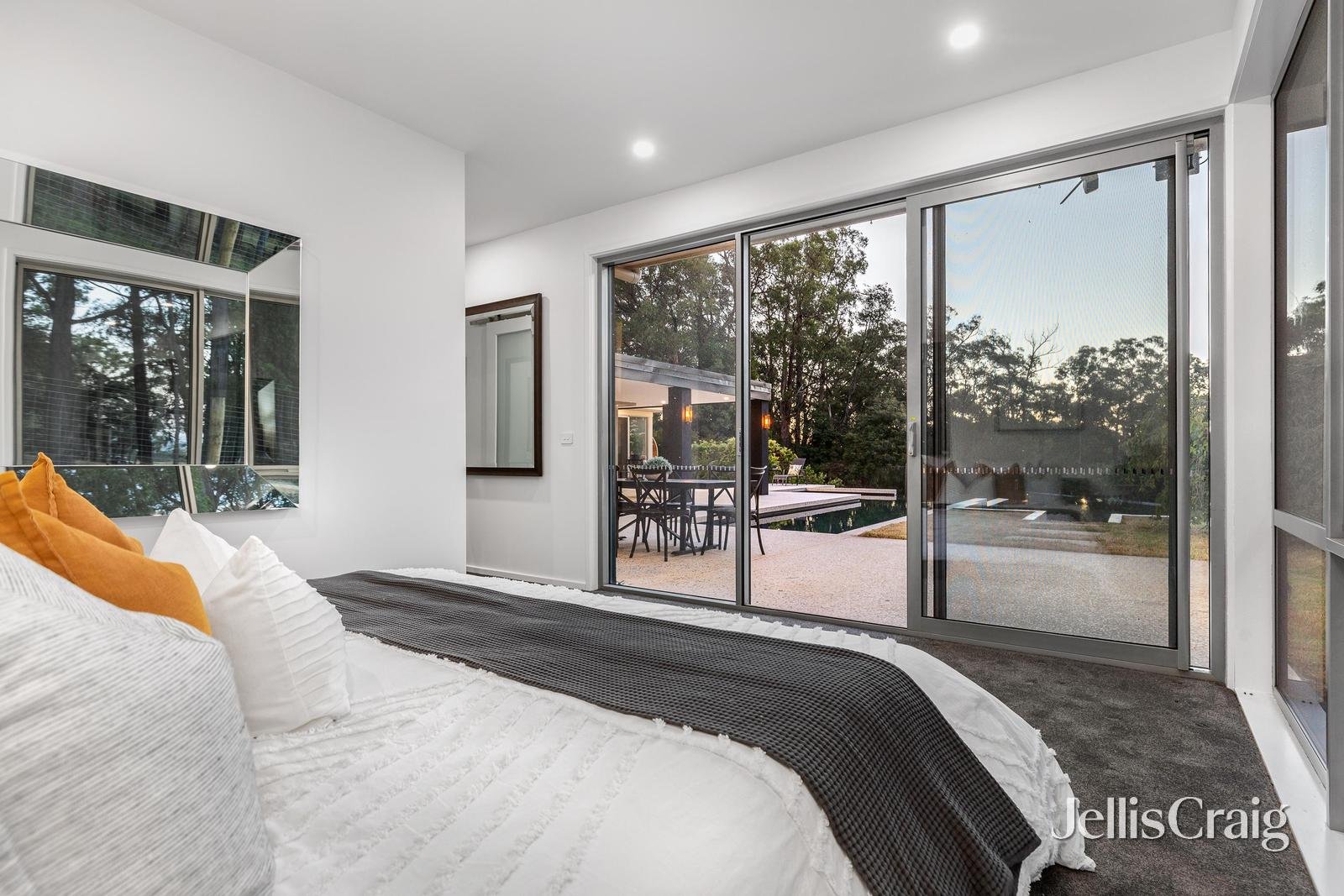 460 Lusatia Park Road, Hoddles Creek image 8
