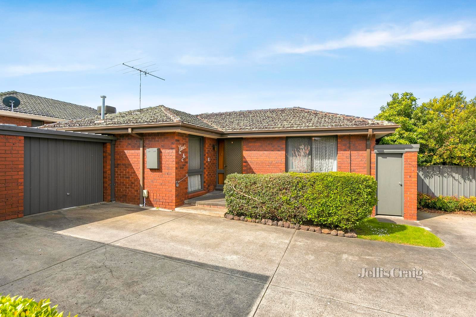 4/60 Sharps Road, Tullamarine image 1