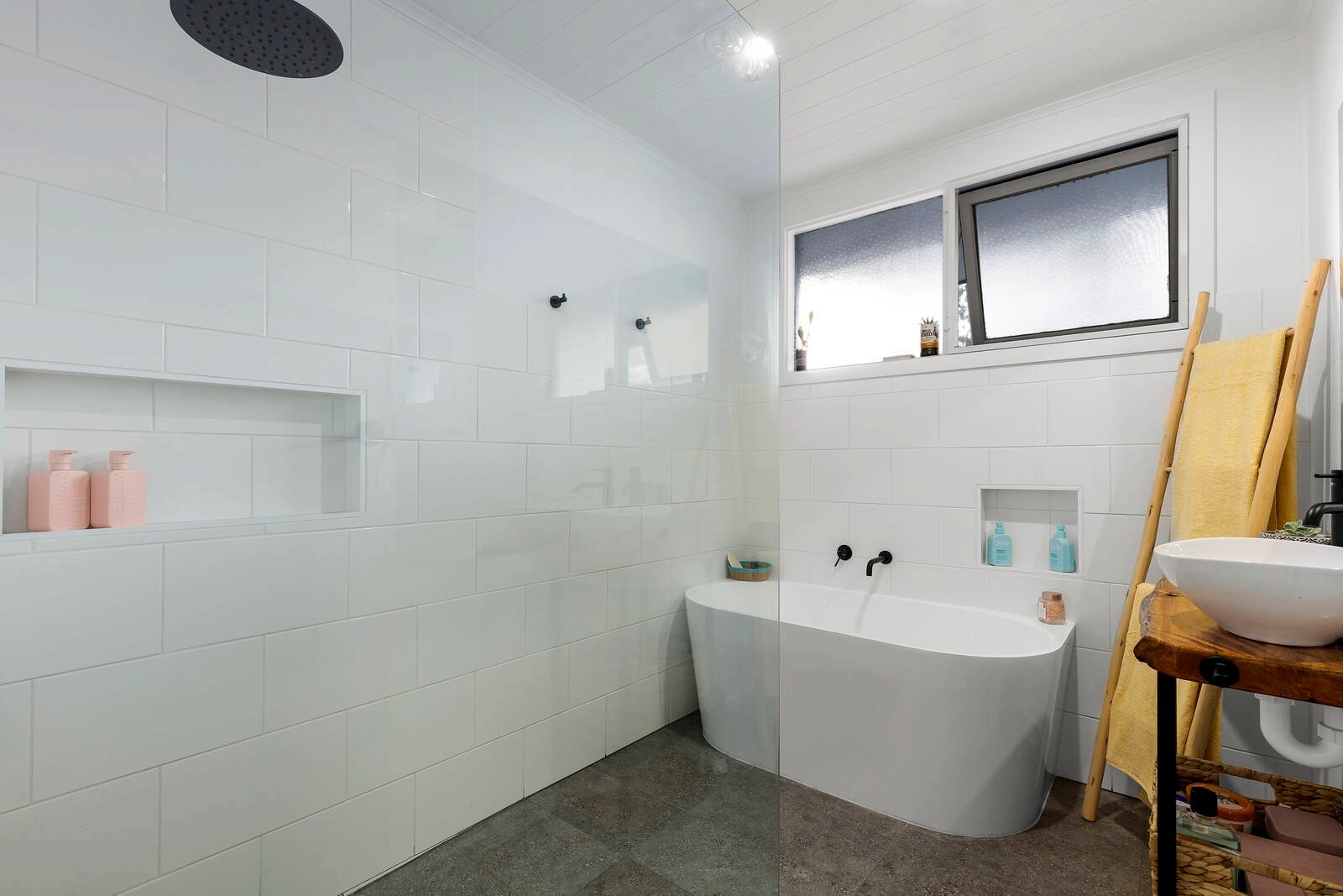 Property Gallery Thumbnail 17