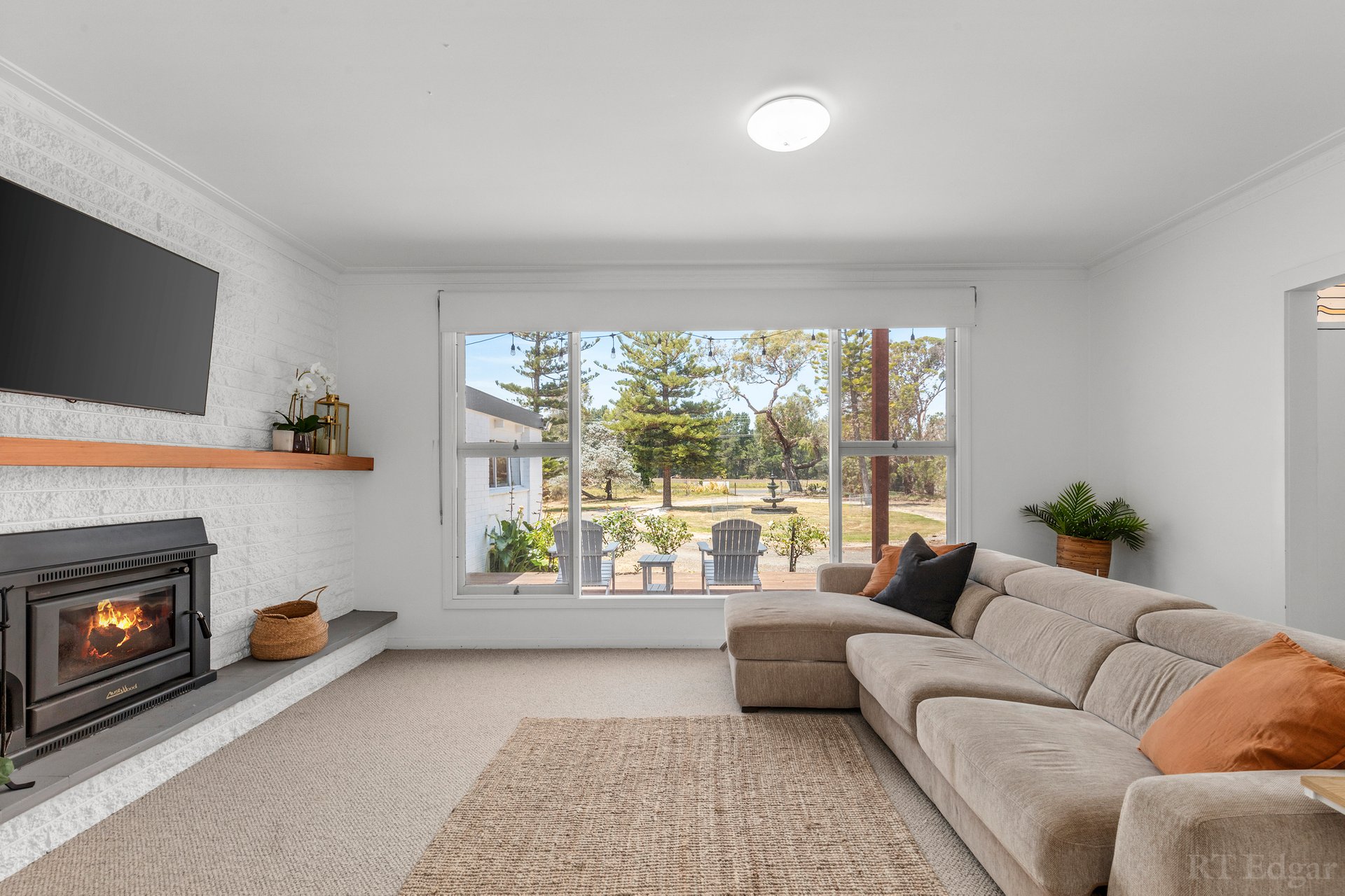 Property Gallery Thumbnail 6