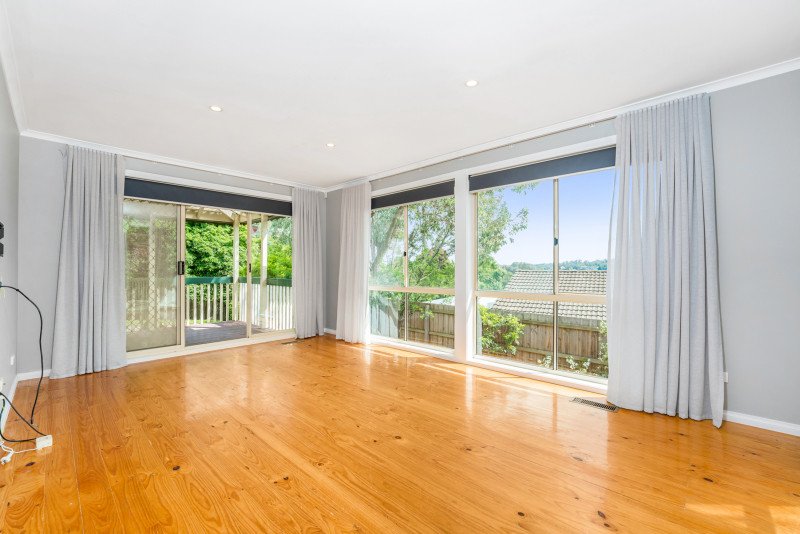 461 Reynolds Road, Eltham image 2