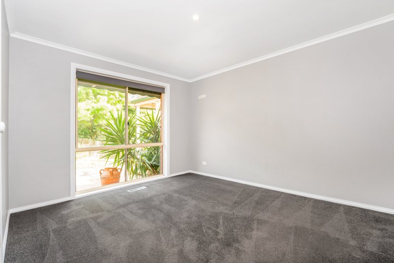 461 Reynolds Road, Eltham image 6