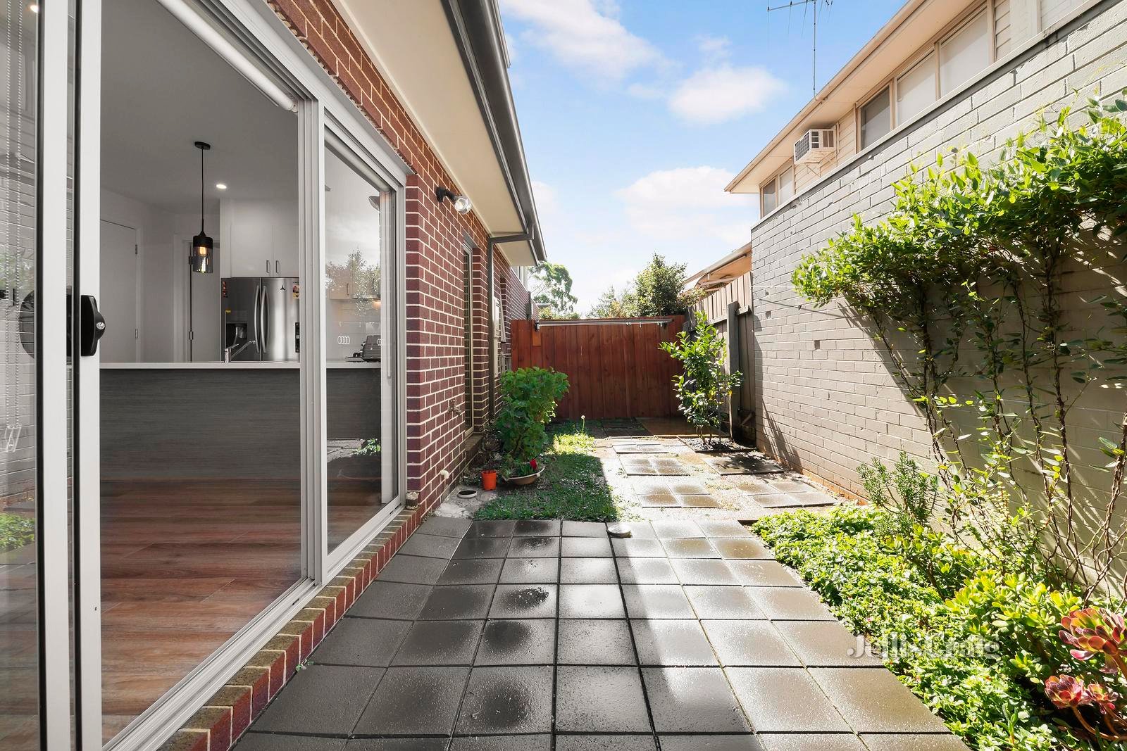 462 Grimshaw Street, Bundoora image 5