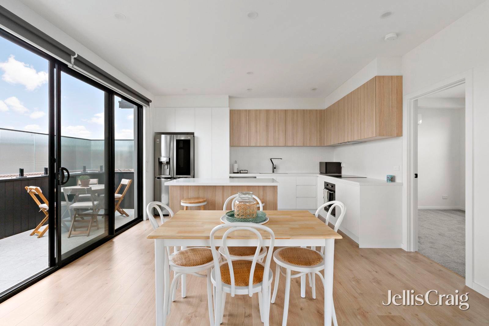 4/63 King Street, Airport West image 5