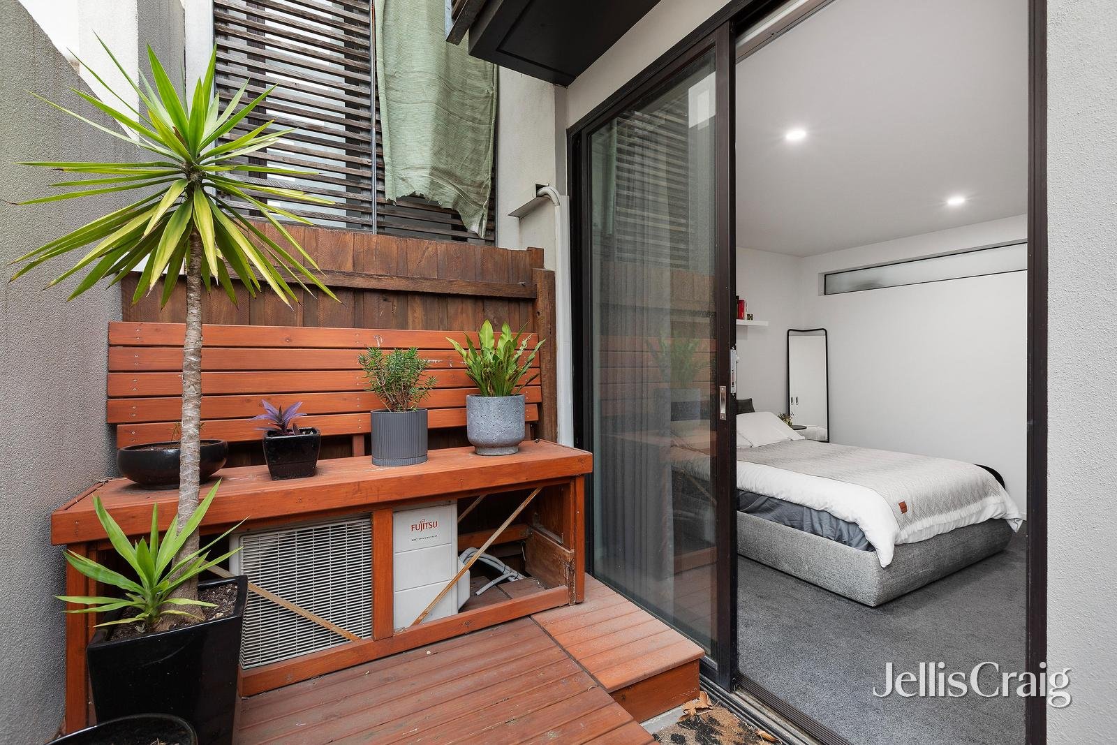 4/63 Ormond Esplanade, Elwood image 10