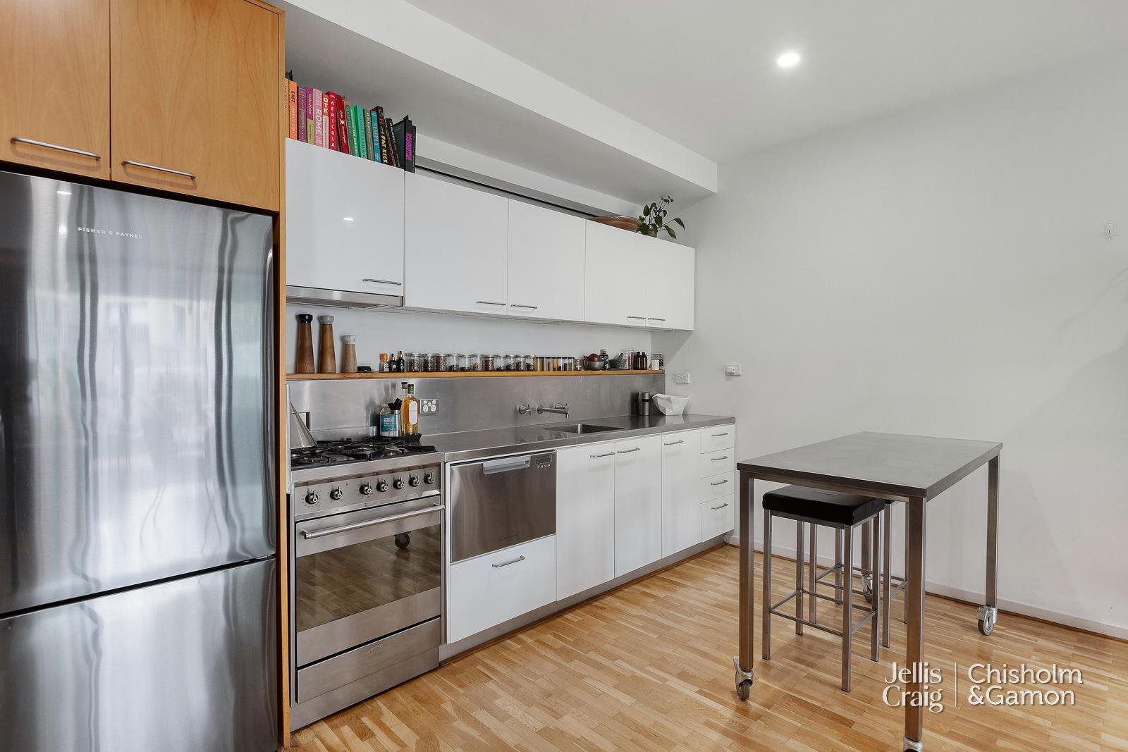 4/63 Ormond Esplanade, Elwood image 6