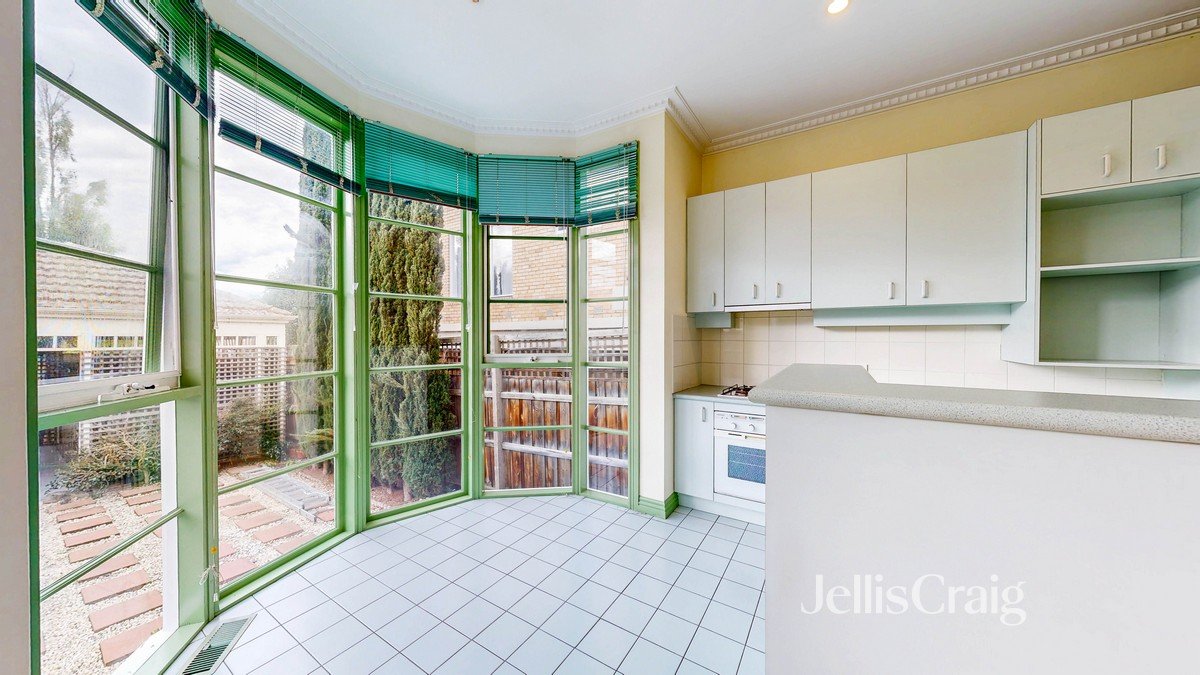 4/635 Malvern Road, Toorak image 5