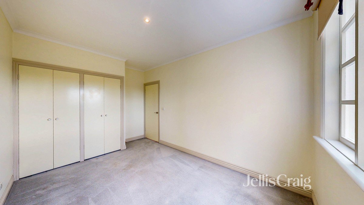 4/635 Malvern Road, Toorak image 6